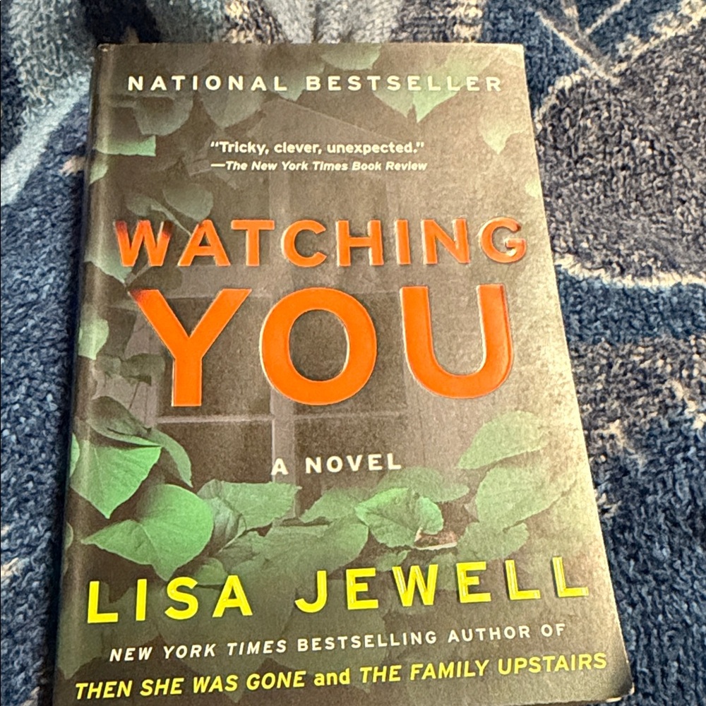 Watching you - soft cover